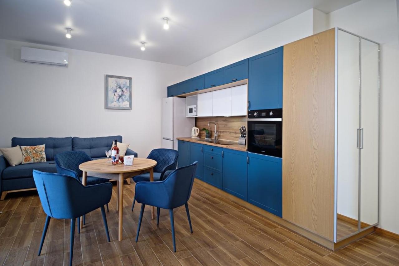 אודסה Apartments On Marshala Govorova מראה חיצוני תמונה